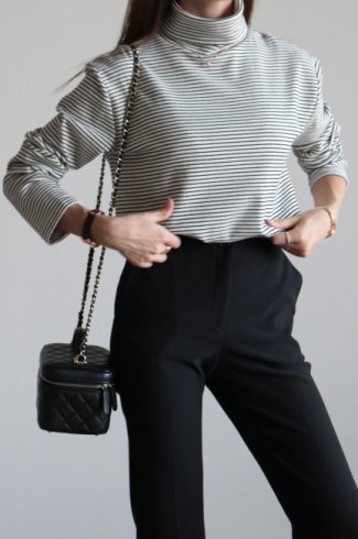<img class='new_mark_img1' src='https://img.shop-pro.jp/img/new/icons20.gif' style='border:none;display:inline;margin:0px;padding:0px;width:auto;' />basic stripe turtle neck cotton tops / stripe