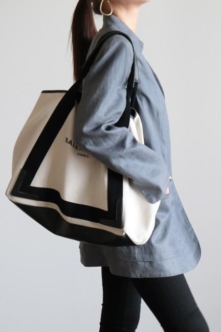 vintage】Christian Dior / stand collar CD motif logo button