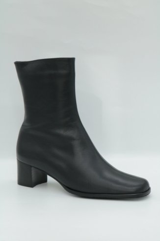 【vintage】Yves Saint Laurent / square toe leather ankle boots / unused