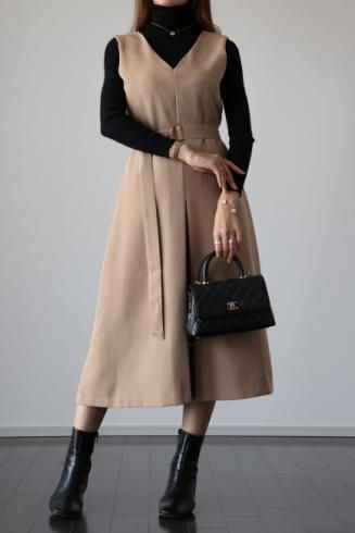inverted pleats sleeveless dress (belt set) / beige