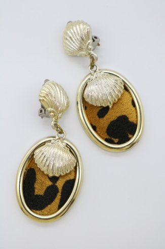 vintagevelours leopard & shell motif  swing oval earrings
