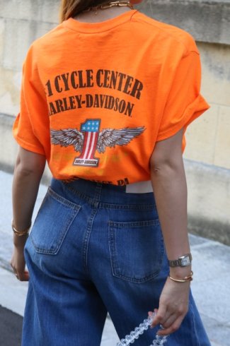 【USED】HARLEY-DAVIDSON / #1 CYCLE CENTER HD limited signature wing logo print tee 