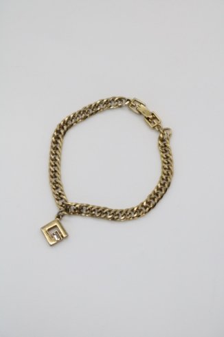 <img class='new_mark_img1' src='https://img.shop-pro.jp/img/new/icons14.gif' style='border:none;display:inline;margin:0px;padding:0px;width:auto;' />【vintage】GIVENCHY / G top swing charm chain bracelet