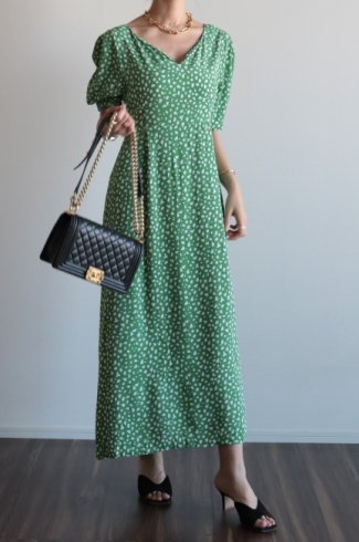 heart cut neck puff sleeves leopard long dress / green