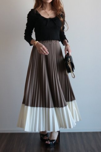 bicolor long pleats skirt / brown×ivory