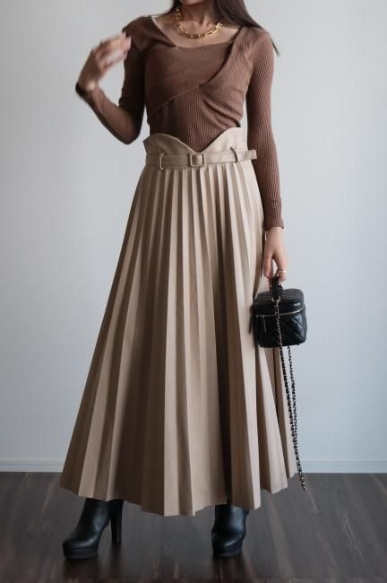 synthetic leather long pleats skirt (belt set) / beige - Madder