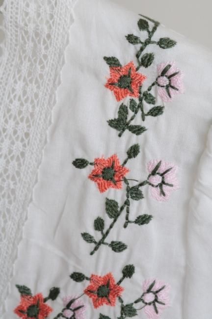 [新品未使用品］orgue Flower embroidery blouse Flower embroidery blouse