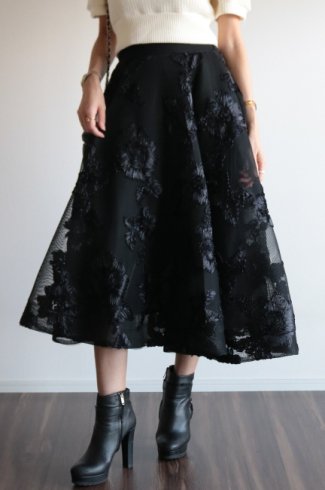 3D floral mesh flare skirt / black