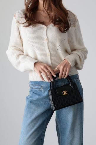 2way shoulder V neck knit cardigan / white