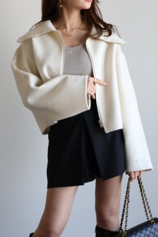<img class='new_mark_img1' src='https://img.shop-pro.jp/img/new/icons14.gif' style='border:none;display:inline;margin:0px;padding:0px;width:auto;' />HAND MADE zip up short jacket / ivory