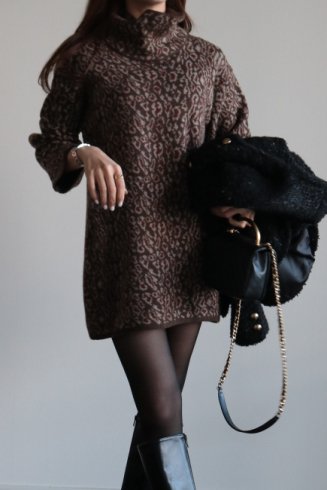 <img class='new_mark_img1' src='https://img.shop-pro.jp/img/new/icons14.gif' style='border:none;display:inline;margin:0px;padding:0px;width:auto;' />【vintage】KENZO / turtle neck leopard knit dress