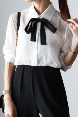 <img class='new_mark_img1' src='https://img.shop-pro.jp/img/new/icons56.gif' style='border:none;display:inline;margin:0px;padding:0px;width:auto;' />2way ribbon tie dots sheer blouse / white