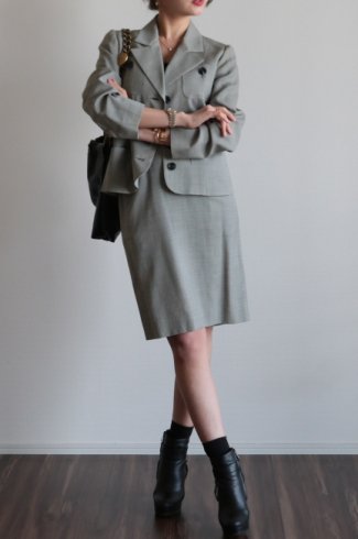 vintageYves Saint Laurent / single breasted jacket & straight skirt set up