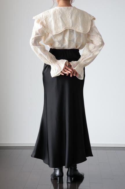 flat collar floral embroidery sheer blouse / ivory - Madder