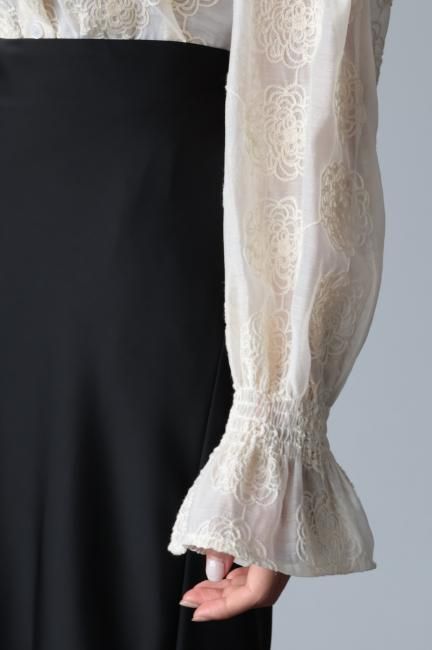 flat collar floral embroidery sheer blouse / ivory - Madder
