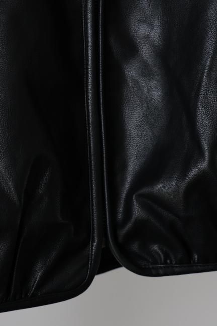 zip up eco leather short jacket / black - Madder vintage