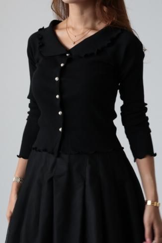 pearl button mellow rib top / black