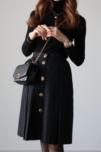 vintageYves Saint Laurent / gold button pleats skirt