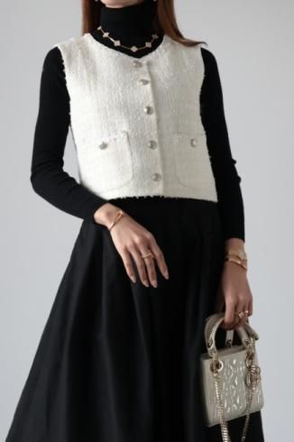 silver button piping tweed vest  / ivory