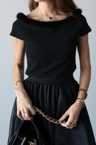 fur trim boat neck rib top / black