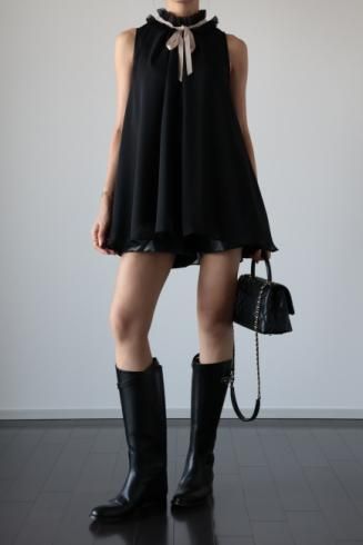 MAISELfrill ribbon neck flare chiffon top / black