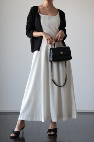 <img class='new_mark_img1' src='https://img.shop-pro.jp/img/new/icons14.gif' style='border:none;display:inline;margin:0px;padding:0px;width:auto;' />PRE-ORDERsquare neck sleeveless long dress / white
