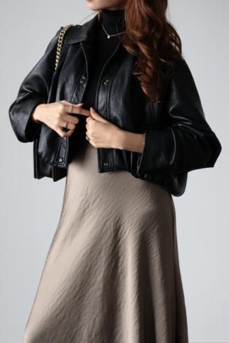 <img class='new_mark_img1' src='https://img.shop-pro.jp/img/new/icons14.gif' style='border:none;display:inline;margin:0px;padding:0px;width:auto;' />dolman sleeves eco leather short jacket / black