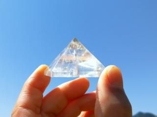 天然水晶（レモンシトリン）　５cmピラミッド 天然水晶（レモンシトリン） 5cmピラミッド