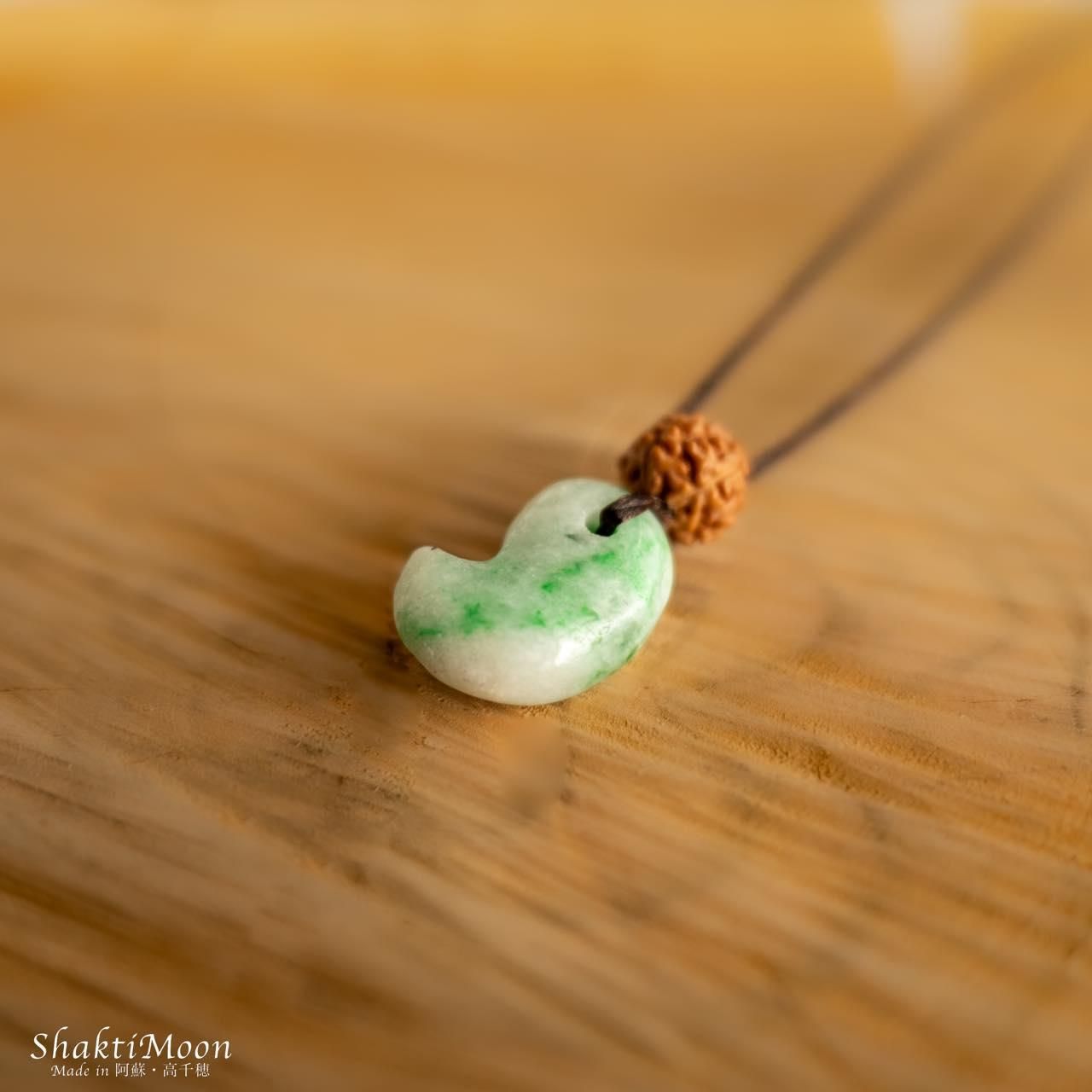 受注制作・三種の神器・勾玉！成功と繁栄のお守り！高品質