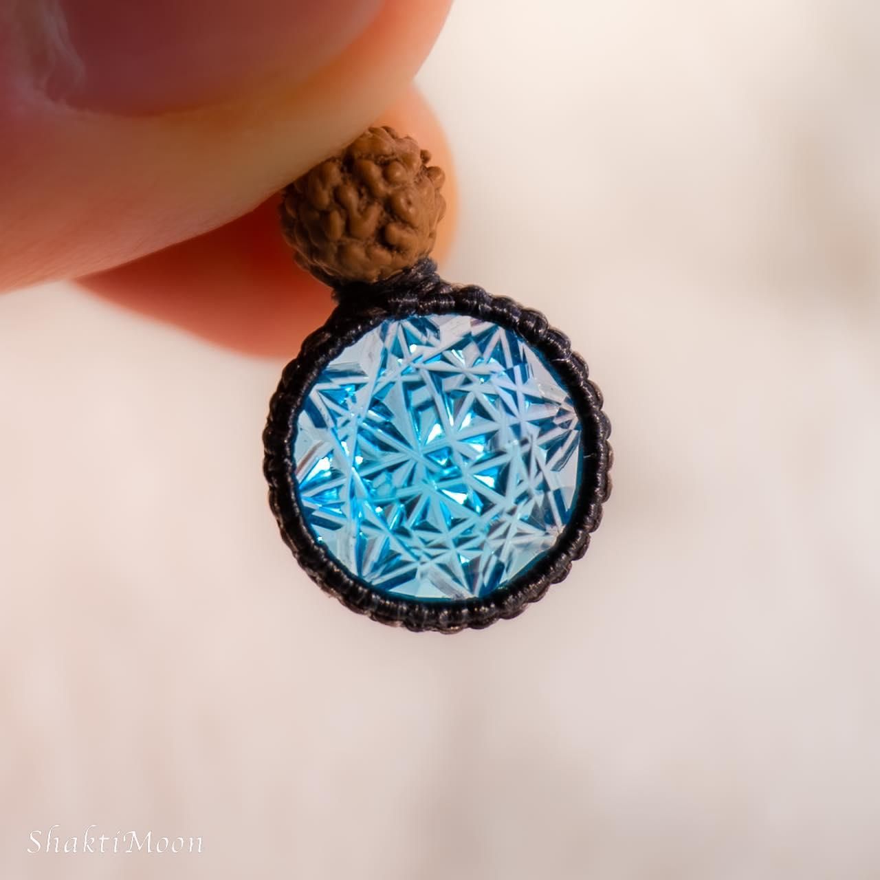 ビーズの装飾品　魔除け 楽天市場】魔除け ビーズの通販