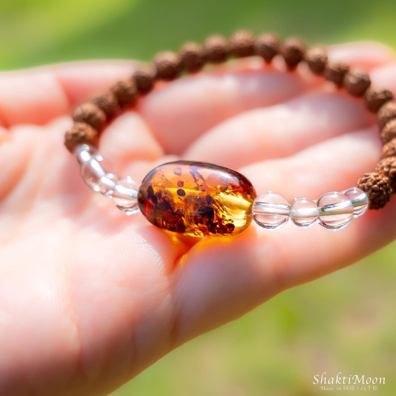 生きる喜び・健康・受験・勝負のお守り！超大粒！高品質アンバー（琥珀