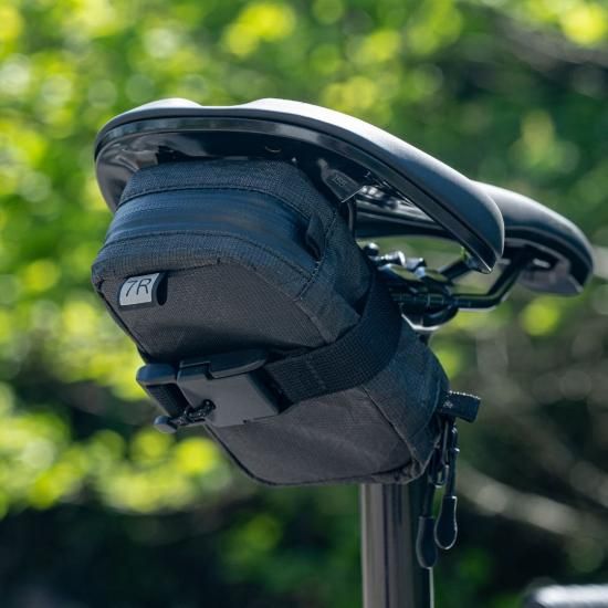 ダイニーマUltra200x 7R bags サドルバッグ 14L 軽量130g SEAT PACK