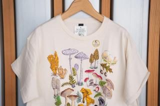 Хƥեå / LIBERTY GRAPHICS Mushrooms Ⱦµ ץ T