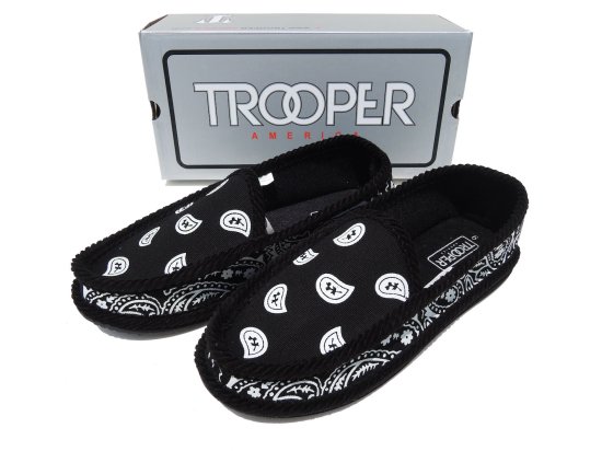 <img class='new_mark_img1' src='https://img.shop-pro.jp/img/new/icons15.gif' style='border:none;display:inline;margin:0px;padding:0px;width:auto;' />TROOPER SHOES AMERICA HOUSE SHOES ハウスシューズ BANDANA PAISLEY バンダナペイズリー　BLACKxWHITE ブラックホワイト