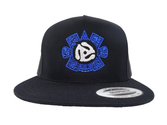 <img class='new_mark_img1' src='https://img.shop-pro.jp/img/new/icons8.gif' style='border:none;display:inline;margin:0px;padding:0px;width:auto;' />Adapter Aztec Snapback Trucker Hats by Sounds of music 