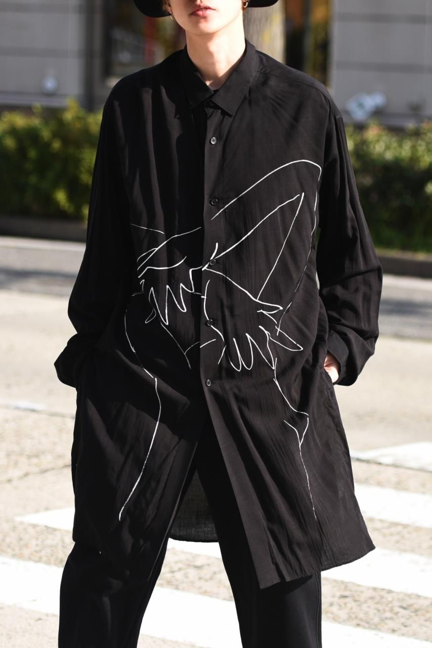 Black Scandal Yohji Yamamoto ヌードイラスト脇ボタンロングブラウス Ka Na Ta Yohji Yamamoto取扱 Dear Joze の通販サイト Black Scandal Yohji Yamamoto ヌードイラスト脇ボタンロングブラウス Ka Na Ta Yohji Yamamoto取扱 Dear Joze の通販サイト
