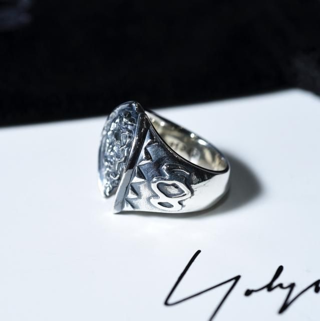GOTHIC YOHJI YAMAMOTO シルバー950 メドゥーサリング - Ka na GOTHIC YOHJI YAMAMOTO シルバー950 メドゥーサリング - Ka na