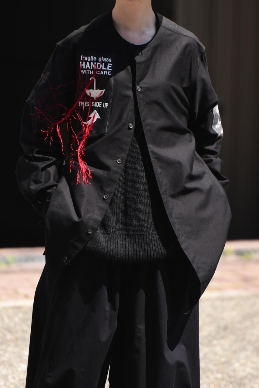 21SS/「特別監視中」ブラックパッチアンバランスブラウス
