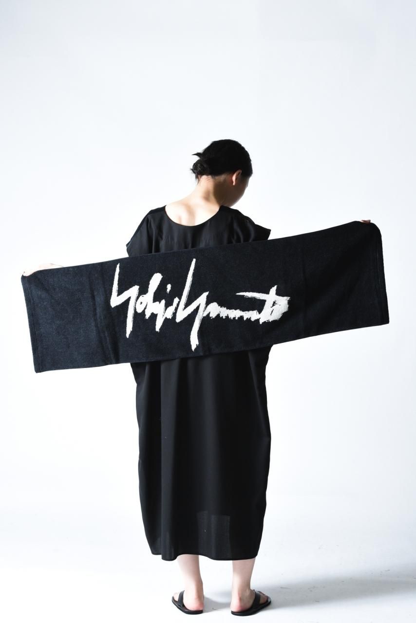 Yohji Yamamoto MAISON SIGNATURE LONG FACE TOWEL - Ka na ta Yohji Yamamoto MAISON SIGNATURE LONG FACE TOWEL - Ka na ta
