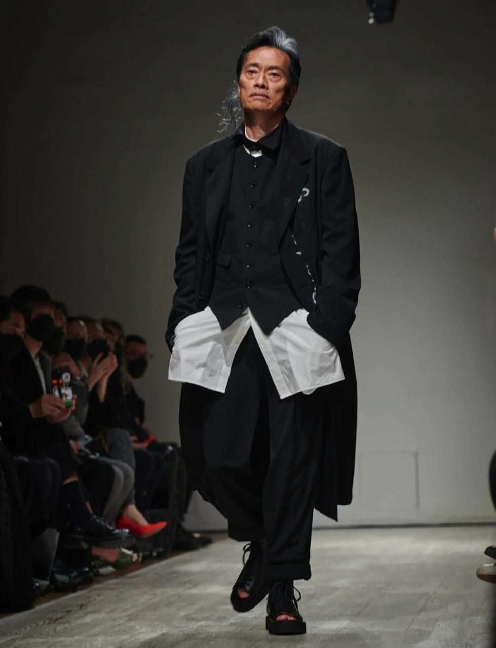 Yohji Yamamoto POUR HOMME 心しずかに.レイヤードコート   Ka