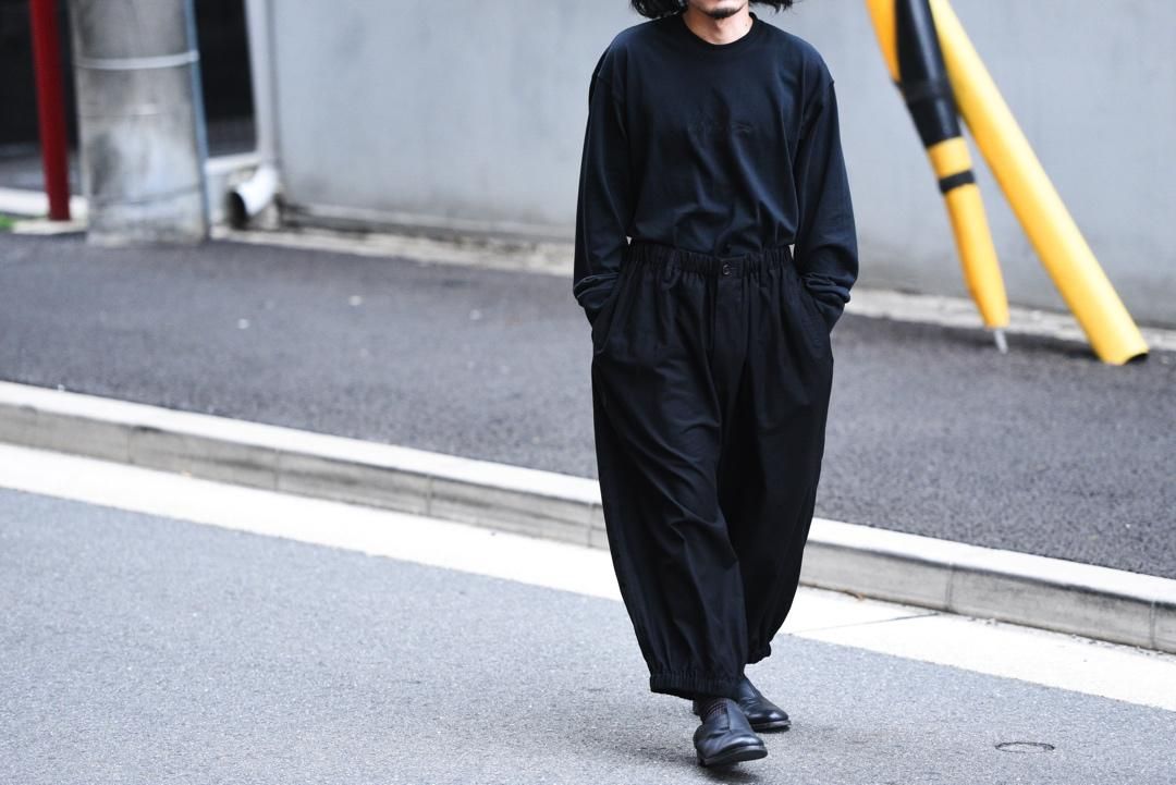 Yohji Yamamoto POUR HOMME コットンツイルタブ付ギャザーパンツ - Ka na ta,Yohji Yamamoto取扱  Dear Joze. の通販サイト