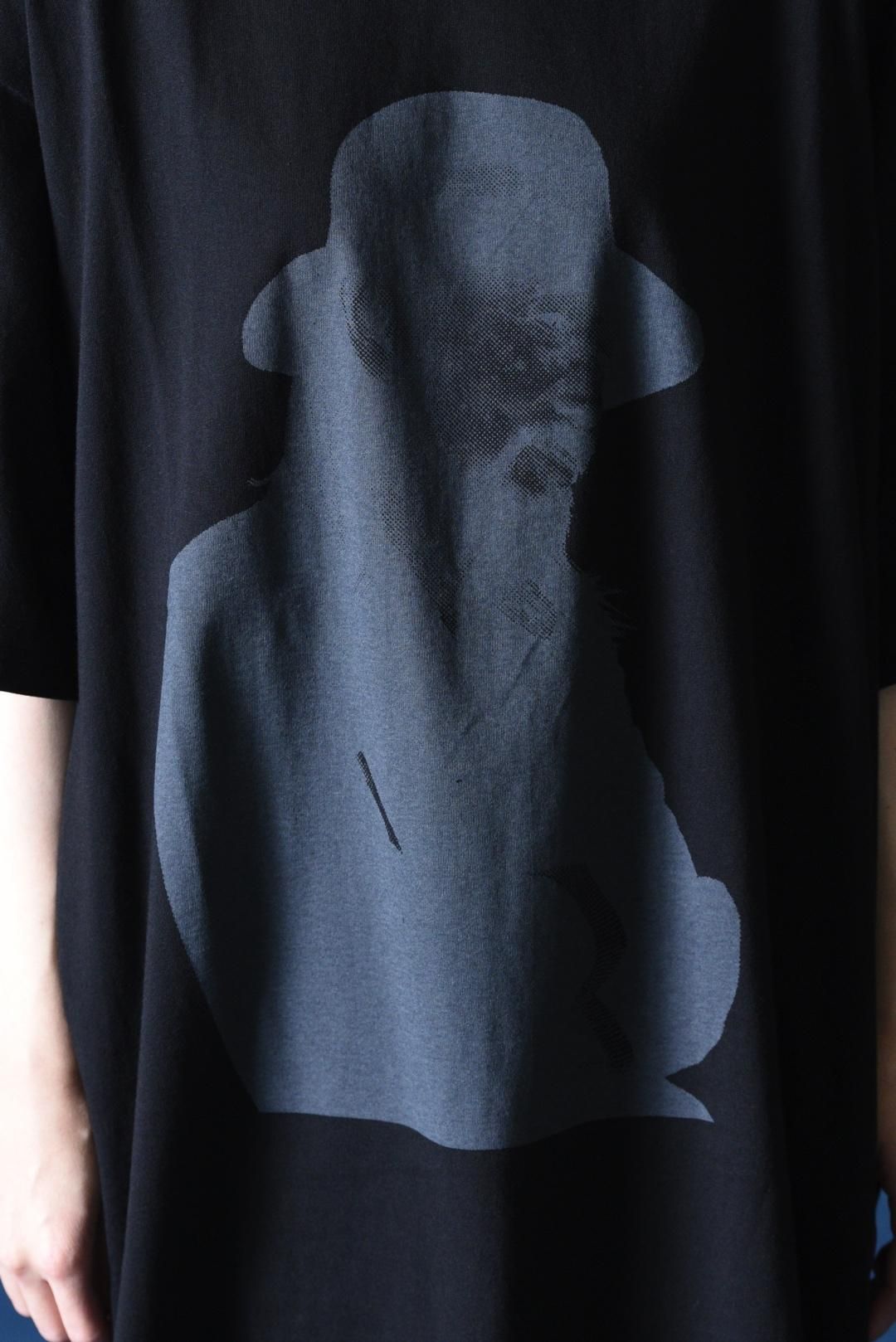 Yohji Yamamoto POUR HOMME 「山本耀司」プリントBIG-T - Ka na Yohji Yamamoto POUR HOMME 「山本耀司」プリントBIG-T - Ka na