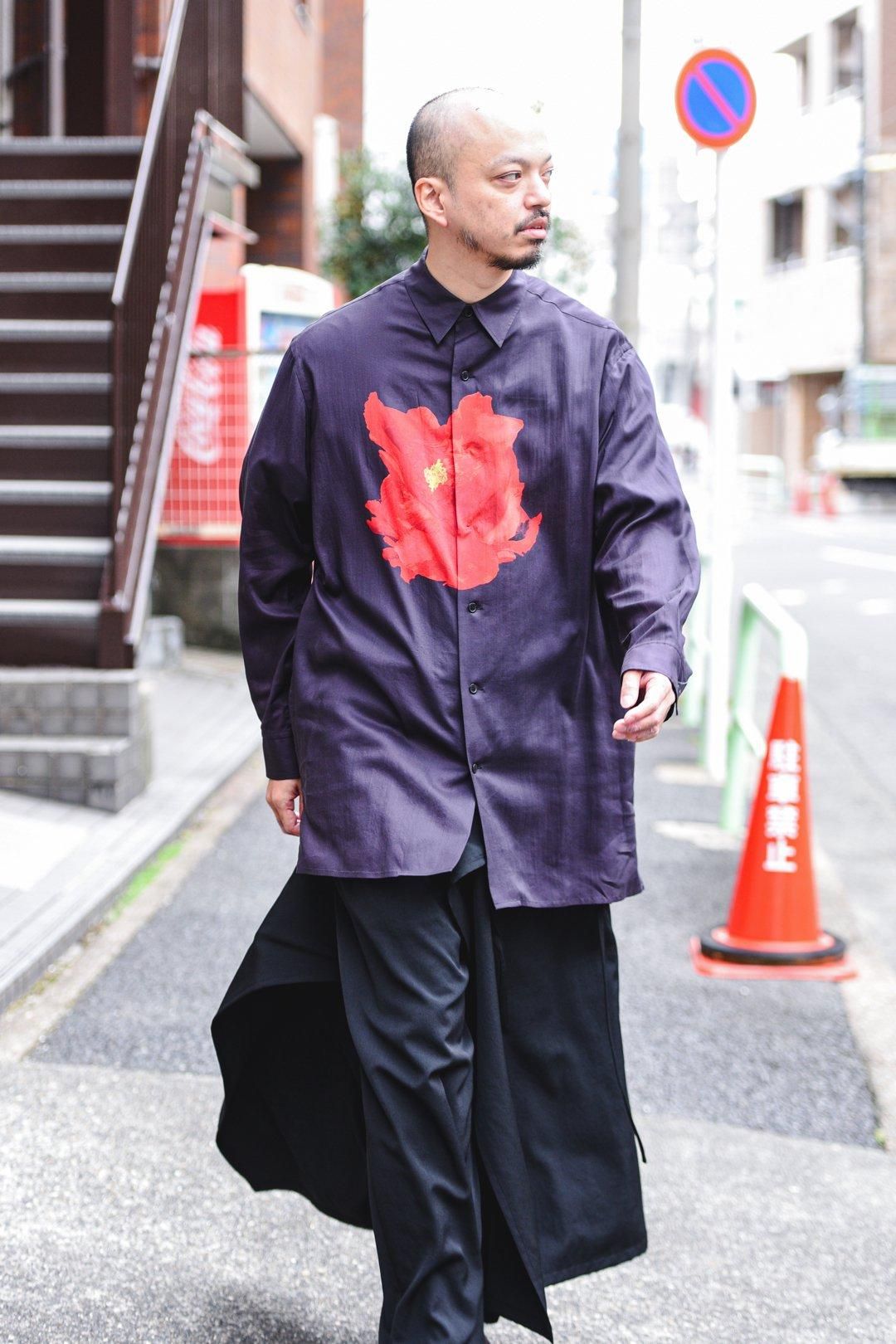 Y's for men DEEP BLACK BIG SHIRT WITH LARGE RED FLOWER - Ka Y's for men DEEP BLACK BIG SHIRT WITH LARGE RED FLOWER - Ka