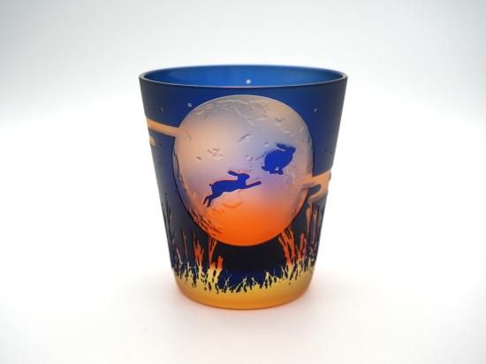 ガラス浮き玉 黄茶色 ☆缶 青ボタン 月見兎【黄丹藍染】 - crafterior / クラフテリア 硝子工芸店