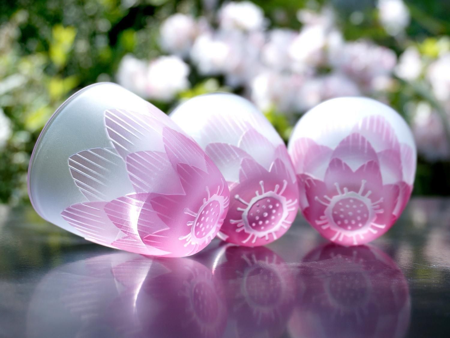 蓮華の一房お猪口 | 撫子 - crafterior / クラフテリア 硝子工芸店