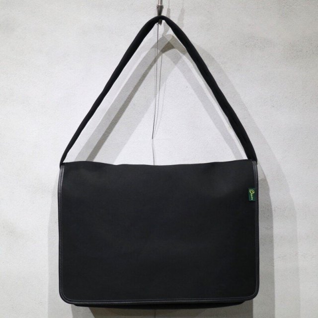 Brady ֥ǥ WAVER Shoulder Bag (Black) / С Хå (֥å) 