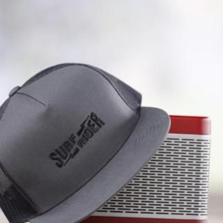 <img class='new_mark_img1' src='https://img.shop-pro.jp/img/new/icons50.gif' style='border:none;display:inline;margin:0px;padding:0px;width:auto;' />COUNTER RHYTHM  󥿡ꥺ SURFRIDER EMB EMB(ɽ) MESH CAP å奭å 