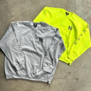 <img class='new_mark_img1' src='https://img.shop-pro.jp/img/new/icons14.gif' style='border:none;display:inline;margin:0px;padding:0px;width:auto;' />MAGIC NUMBER/ޥåʥС BONES EMBLEM CREW SWEAT å