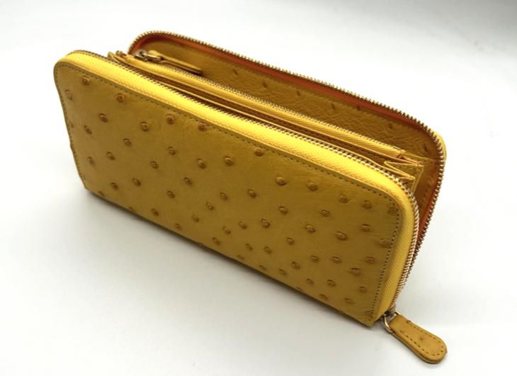 ラウンドファスナー長財布オールレザー/オーストリッチイエロー