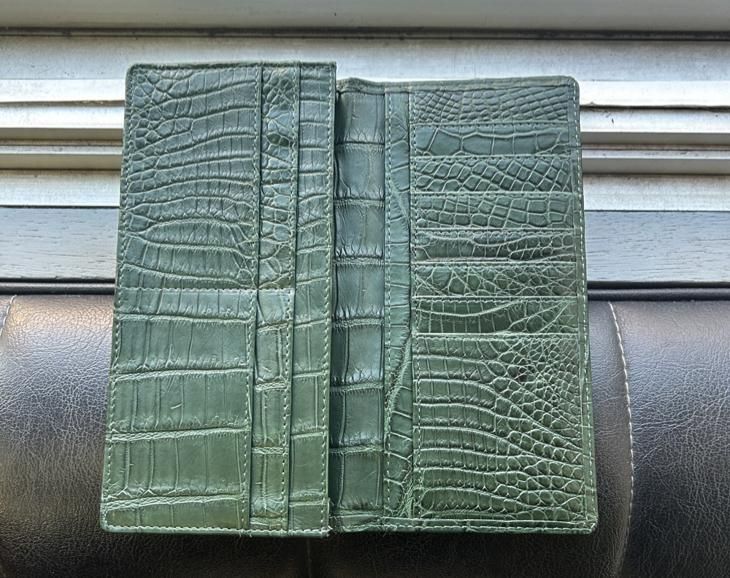 クロコダイル無双オールレザー長財布キプロス